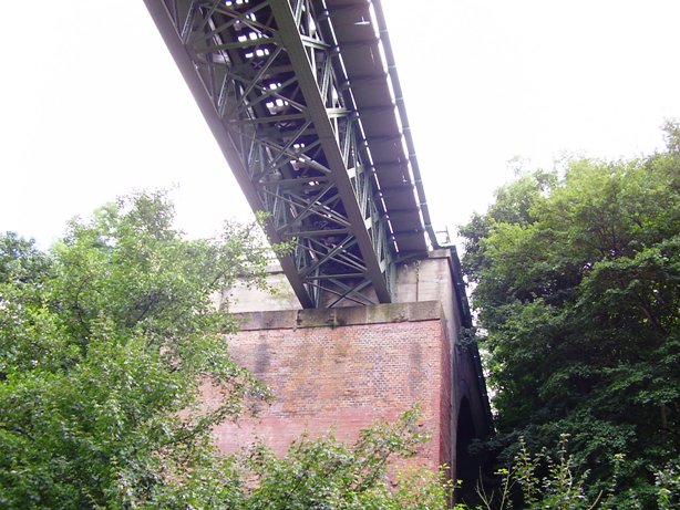 eleznin ocelov most